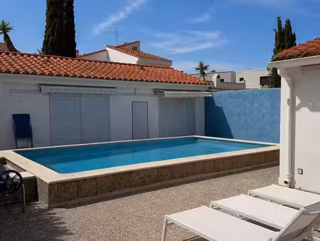 canetoise 6 pieces avec piscine + dependances