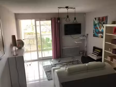 appartement t2 merignac - 41 m2 - 870 euros ttc