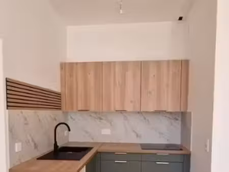 appartement t3 salles - 55 m2 - 820 euros ttc