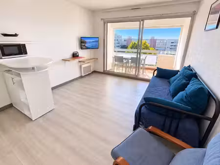carnon - studio cabine meuble - a l'annee -