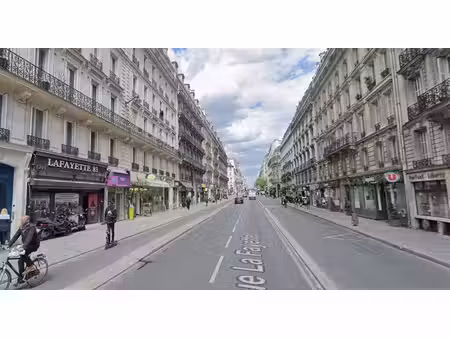 location commerce paris 75009 76m²