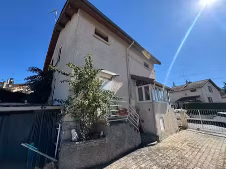maison le chambon feugerolles 4 pièce(s) 80 m2
