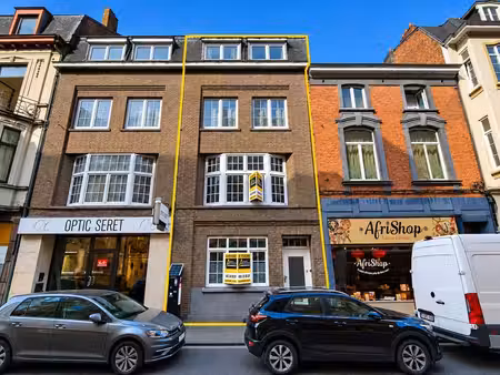 groupe arcade: immeuble mixte  bureaux + appart. + jardin