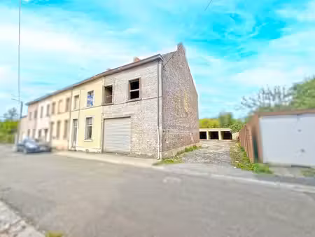 ensemble immobilier 1 ou 2 habitation(s) + 3 garages et entr