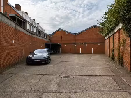 bureau prêt à emménager de 18 m² dans un emplacement privilé