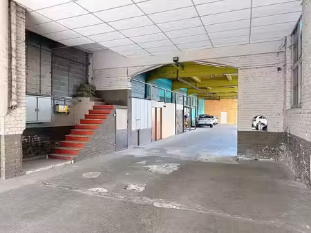 garage 20 places + entrepôt à vendre à ans