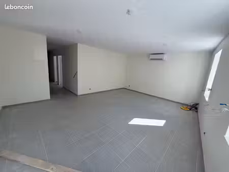 appartement t3 environ 66m²