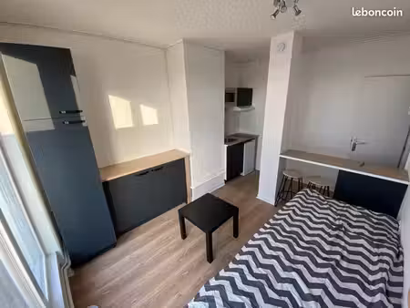 studio 11 m2 + grande terrasse