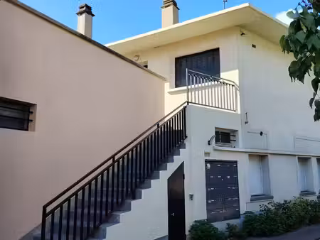 ste geneviève  studio  36m²  699cc