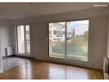 t2 de 50 m² à brest  avec balcon