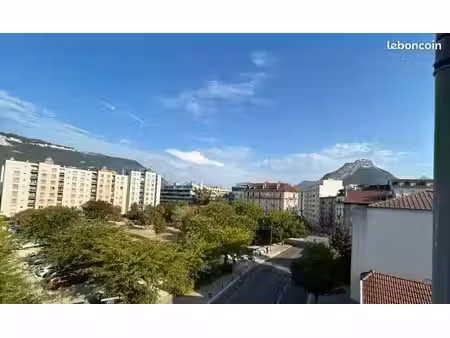 grenoble : appart 3 p + c