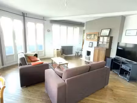 appartement 4 pièces 104 m²