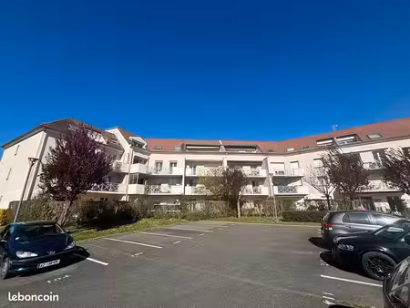 place de parking a louer