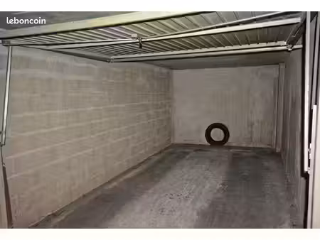 parking/box 13 m² lyon