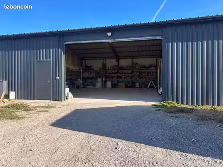 dépôt / local professionnel de 200 m² à louer – pamiers (09100)