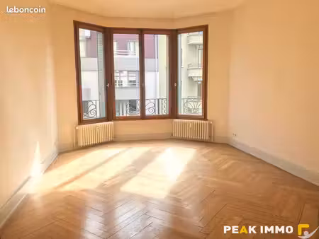 appartement 2 pièces 61 m²