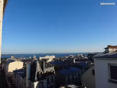 t3 de 80 m² avec vue mer – dernier étage