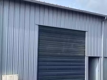 location entrepôt 110m²