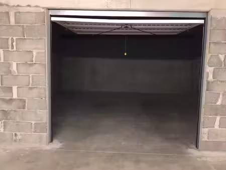 a louer garage 24m2