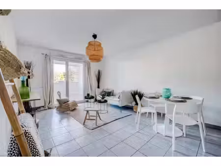appartement t3 de 67 17 m² avec terrasse de 11 m² et 3 places