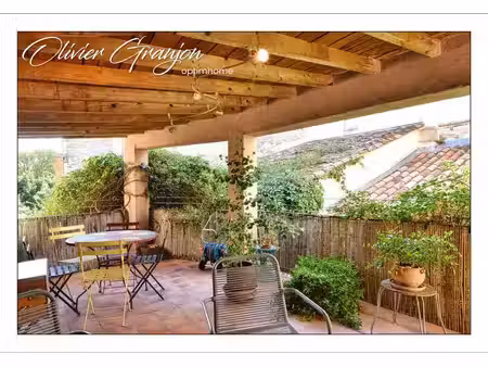 élégante maison de caractère avec terrasse au cœur du centre historique