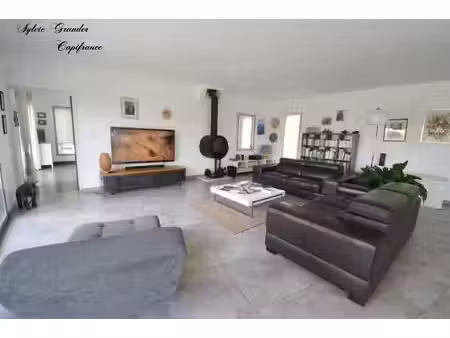 dpt bouches du rhône (13)  à vendre vernegues maison p5 de 180 m² - terrain de 1 300 00 m²