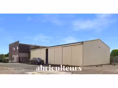 ensemble immobilier rare & polyvalent : 360 m² de local pro + 460 m² d'habitation sur terr