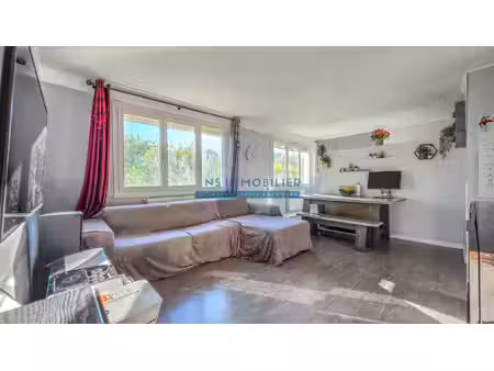 appartement f4 65m2 + cave + paking