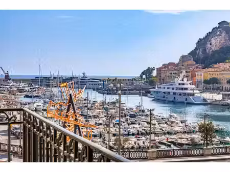 nice - le port - exceptionnel appartement 4 pièces rénové – balcon avec vue port