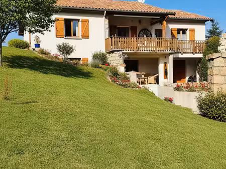 vaste maison dénviron 150 m2 avec 4 chambres terrain terrass