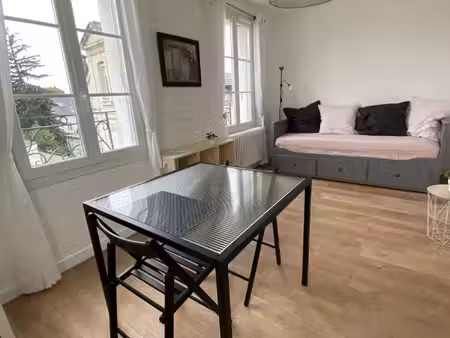 studio meublé