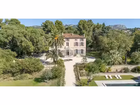 propriété avec piscine ollioules (83)