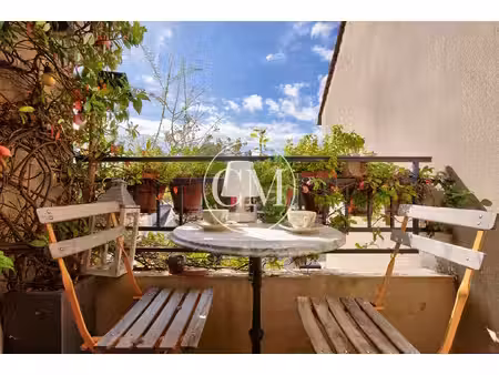 buc appartement au coeur du village