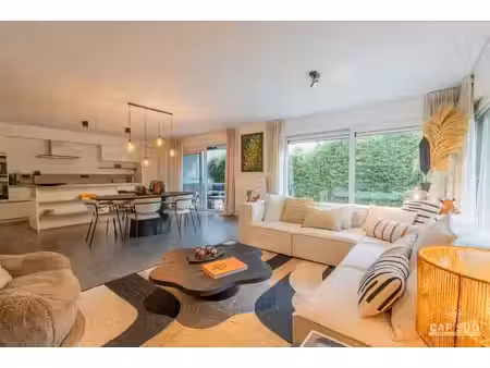 rez-de-chaussée à louer avec garage et terrasse   rhode-saint-genèse (vbe67294)