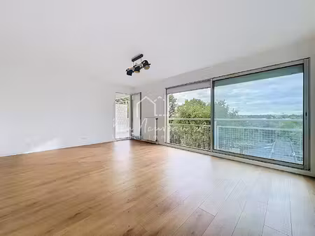 3 pièces 72m² entièrement rénové rer torcy 10mn