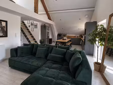 appartement loft avec balcon et place de parking