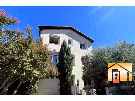 vente maison de ville individuelle  garage et jardin - agen