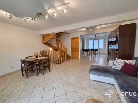 maison mitoyenne montplaisir  3 chambres  balcon et extérieur