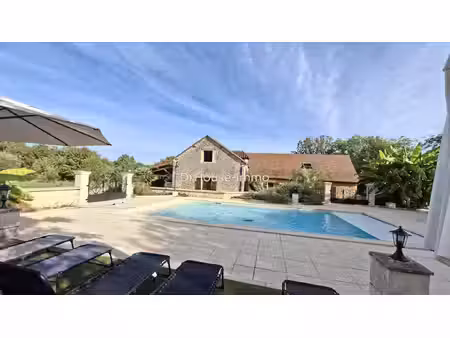 maison de charme avec piscine au calme
