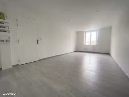 appartement 3 pièces 82 m²