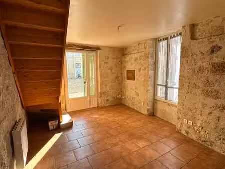 appartement 2 pièces 32 m² en duplex – la sauvetat-de-savères – disponible immédiatement