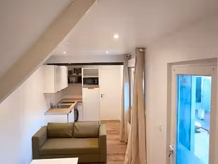 t2 duplex meublé refait à neuf — cuisine équipée lave-linge lave-vaisselle — plein sud sai