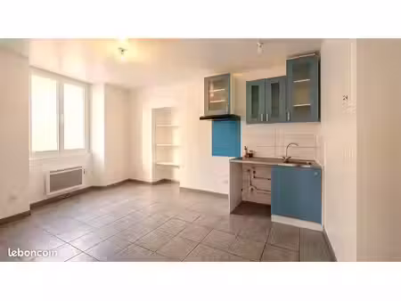 appartement 2 pièces à louer etrechy