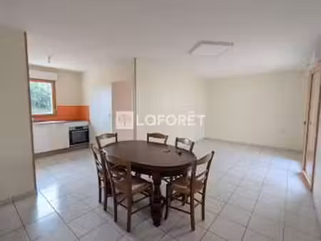 location appartement 3 pièces meublé à penvénan (22710) : à louer 3 pièces meublé / 65m² p