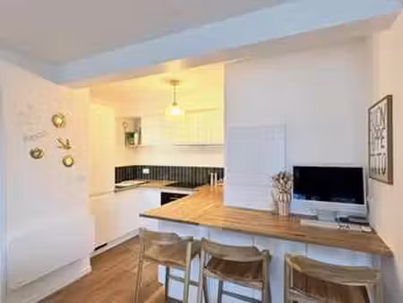 location appartement 2 pièces à saint-avé (56890) : à louer 2 pièces / 47m² saint-avé