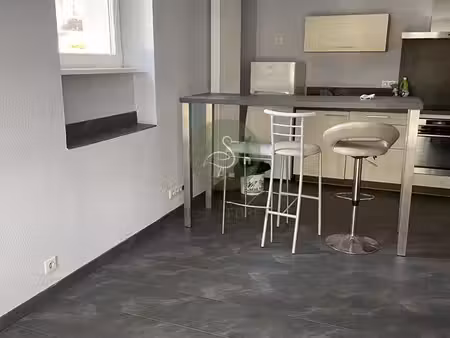 studio 1 pièce 27 m²