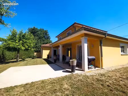 villa t5 134m2 sur terrain 600m2