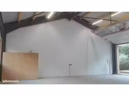 local / atelier / depot stockage