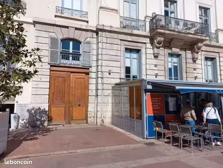 particulier loue t2 26 m2 place a.poncet