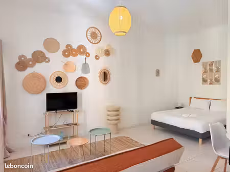 grand studio meublé 36 m² – le petit bohème – nîmes